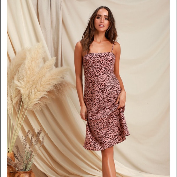 LULUS FAVES Wild Child Blush Pink Leopard Print Midi Dress - Picture 1 of 8